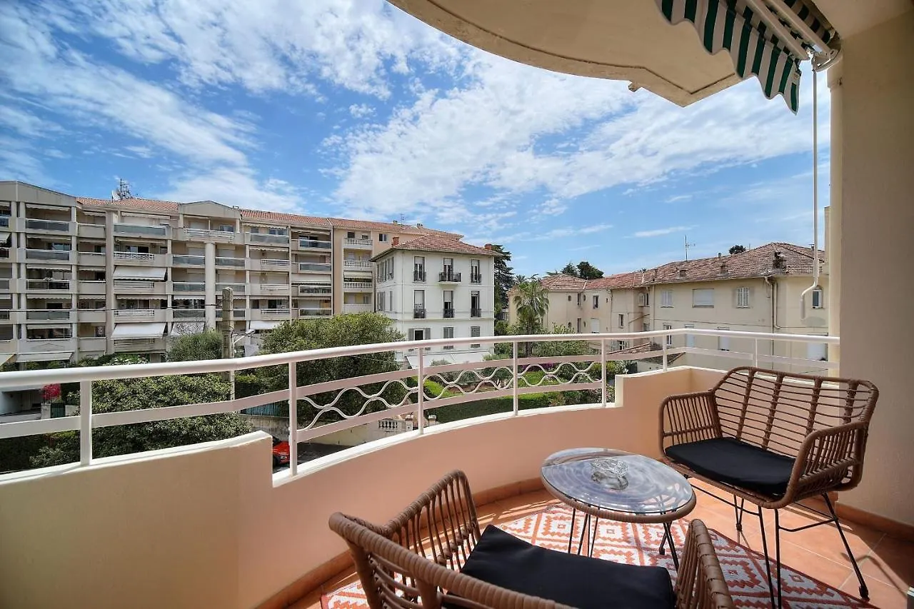 Immogroom - Spacious 3-Room Apartment - Garage - Terrace - Air Conditioning Cannes Francia
